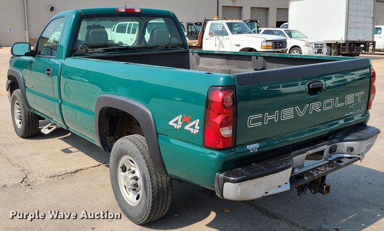 image for item DM5056 2006 Chevrolet Silverado 2500HD  pickup truck