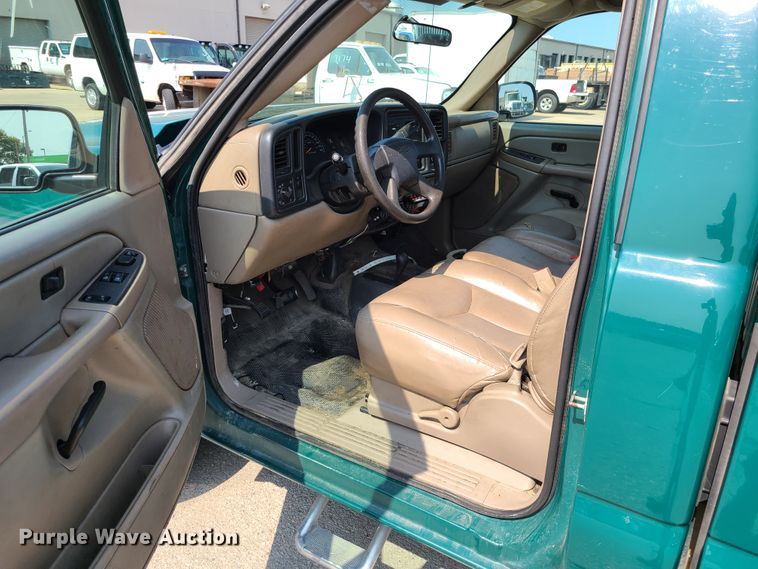 image for item DM5056 2006 Chevrolet Silverado 2500HD  pickup truck