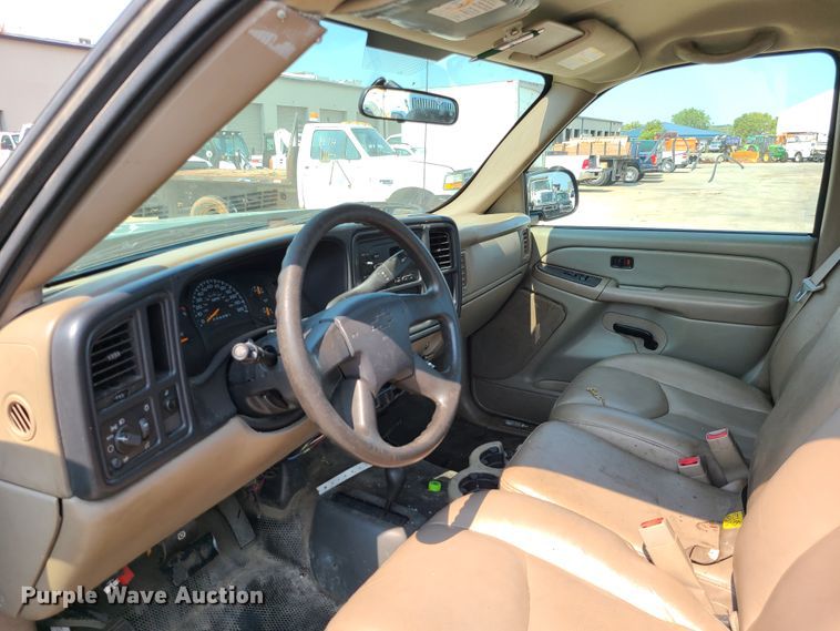 image for item DM5056 2006 Chevrolet Silverado 2500HD  pickup truck