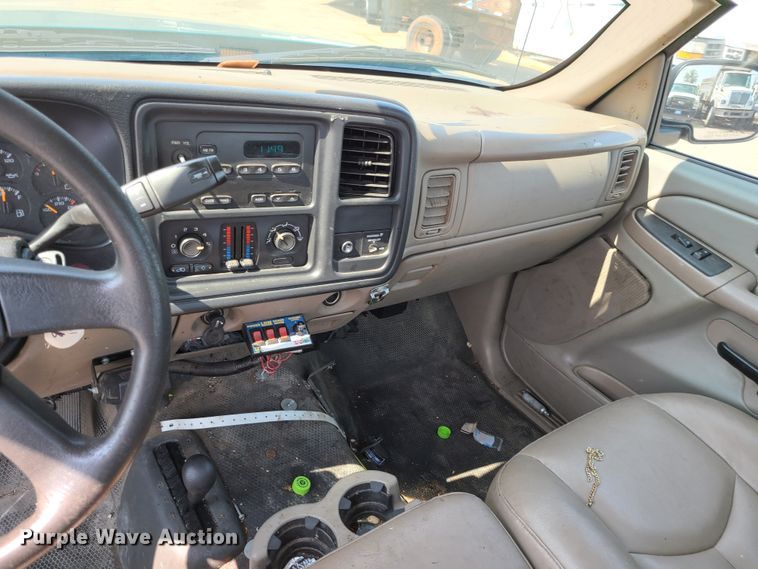 image for item DM5056 2006 Chevrolet Silverado 2500HD  pickup truck