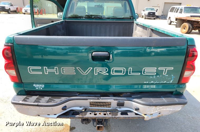image for item DM5056 2006 Chevrolet Silverado 2500HD  pickup truck