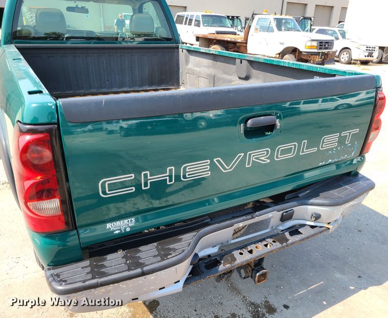 image for item DM5056 2006 Chevrolet Silverado 2500HD  pickup truck