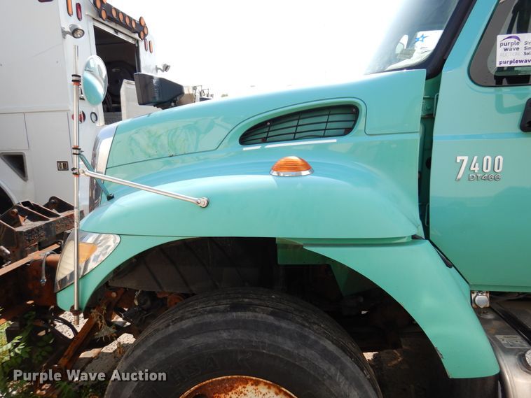 image for item DM5060 2007 International WorkStar 7400  dump truck