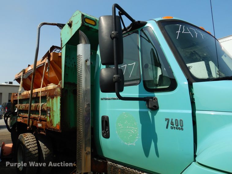 image for item DM5060 2007 International WorkStar 7400  dump truck