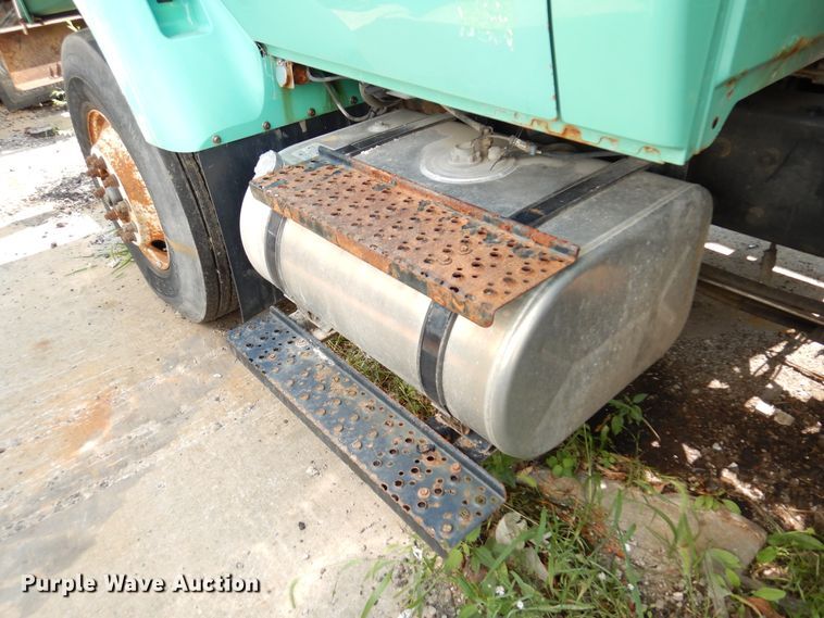 image for item DM5060 2007 International WorkStar 7400  dump truck