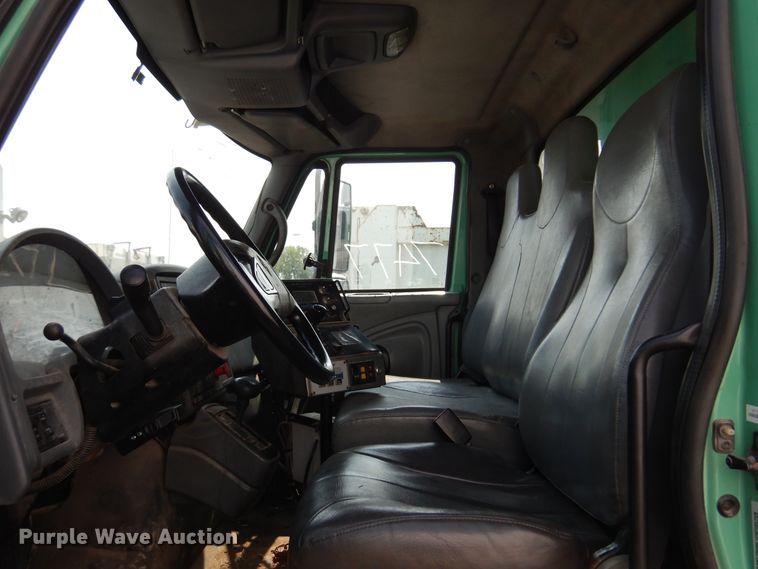 image for item DM5060 2007 International WorkStar 7400  dump truck