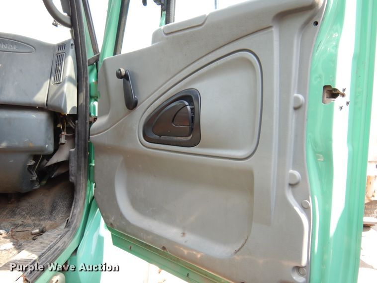 image for item DM5060 2007 International WorkStar 7400  dump truck