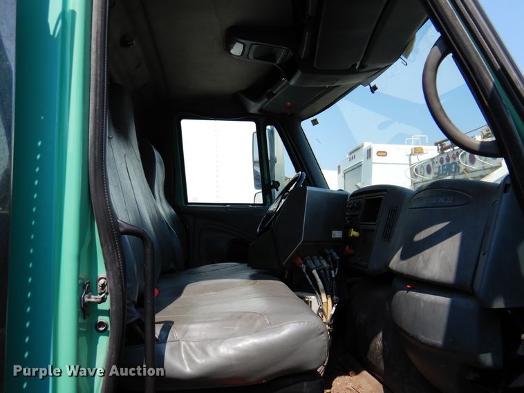 image for item DM5060 2007 International WorkStar 7400  dump truck