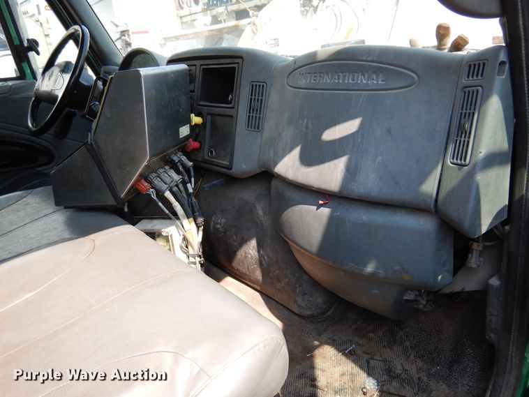 image for item DM5060 2007 International WorkStar 7400  dump truck