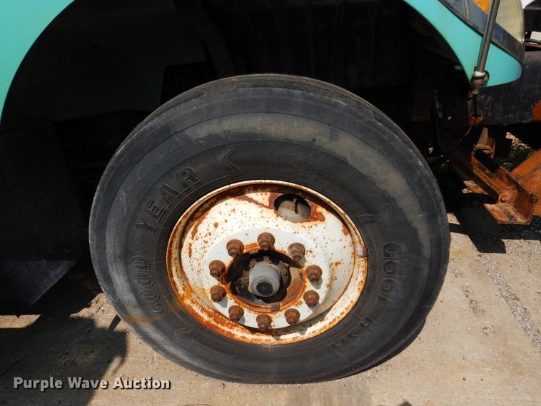 image for item DM5060 2007 International WorkStar 7400  dump truck