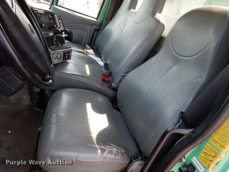 image for item DM5061 2007 International WorkStar 7300  dump truck