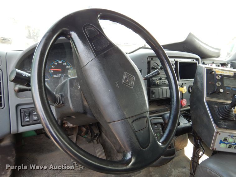 image for item DM5061 2007 International WorkStar 7300  dump truck