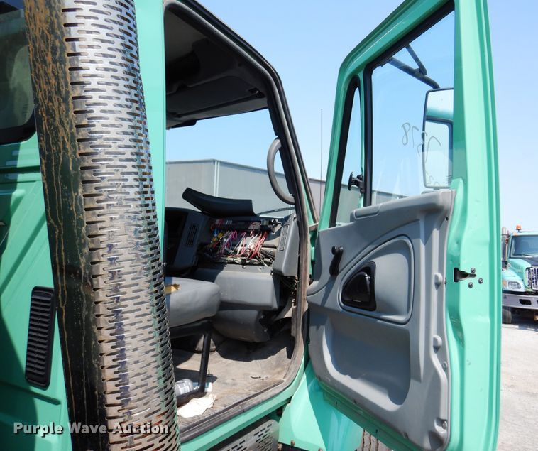 image for item DM5061 2007 International WorkStar 7300  dump truck