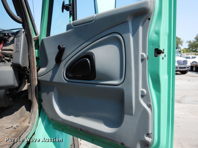 image for item DM5061 2007 International WorkStar 7300  dump truck