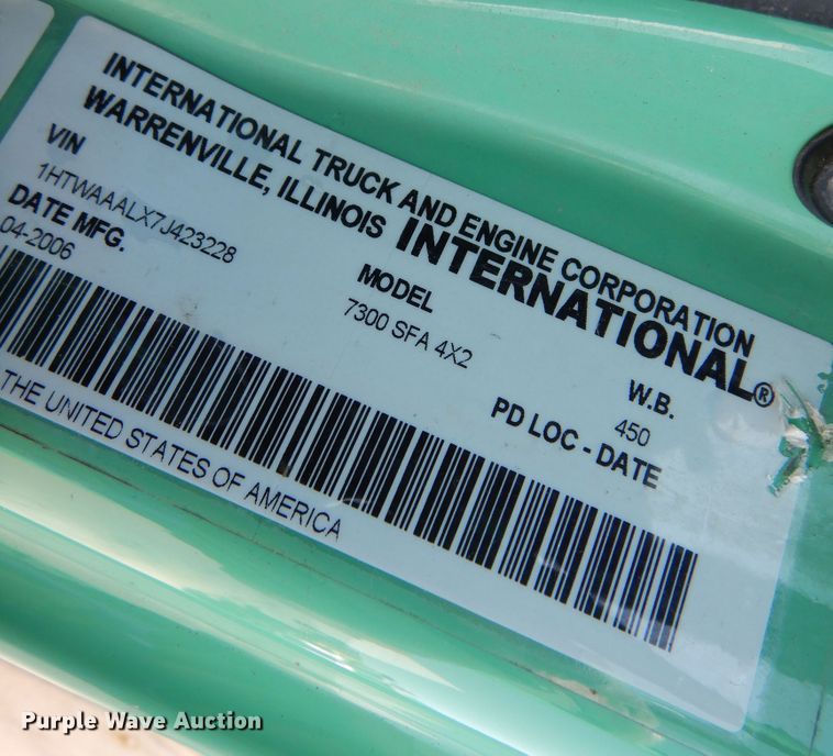 image for item DM5061 2007 International WorkStar 7300  dump truck