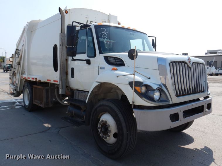 image for item DM5062 2013 International WorkStar 7400  refuse truck