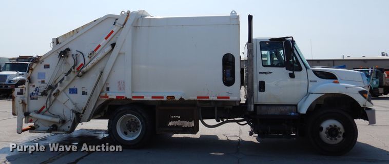 image for item DM5062 2013 International WorkStar 7400  refuse truck