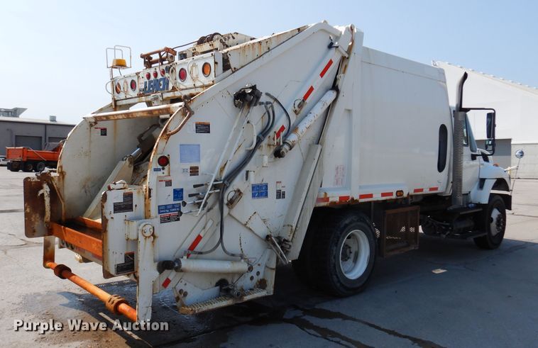 image for item DM5062 2013 International WorkStar 7400  refuse truck