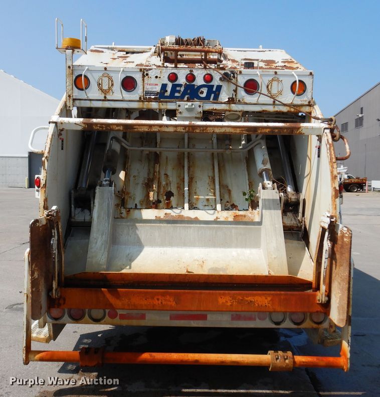 image for item DM5062 2013 International WorkStar 7400  refuse truck