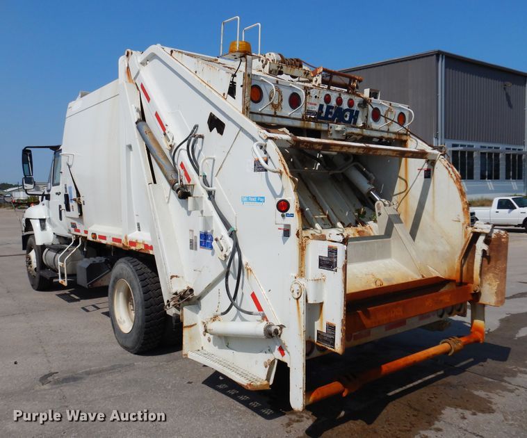 image for item DM5062 2013 International WorkStar 7400  refuse truck