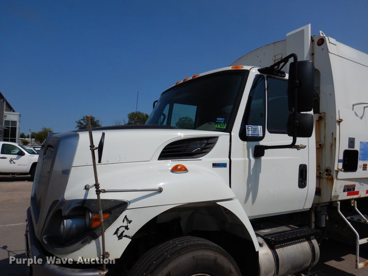 image for item DM5062 2013 International WorkStar 7400  refuse truck