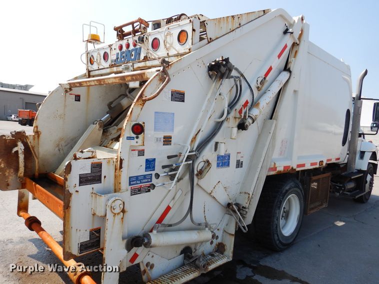 image for item DM5062 2013 International WorkStar 7400  refuse truck