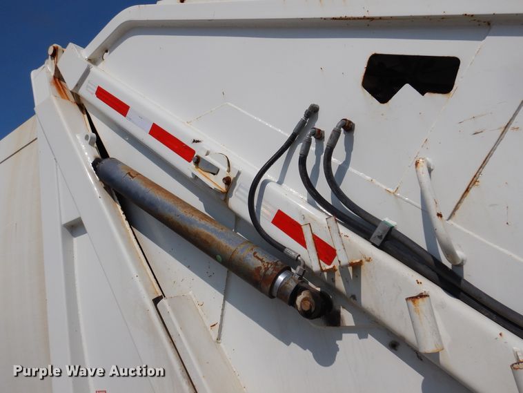 image for item DM5062 2013 International WorkStar 7400  refuse truck