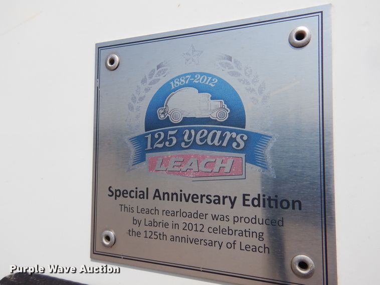 image for item DM5062 2013 International WorkStar 7400  refuse truck