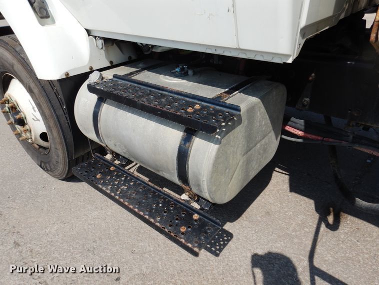 image for item DM5062 2013 International WorkStar 7400  refuse truck