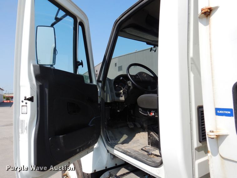 image for item DM5062 2013 International WorkStar 7400  refuse truck