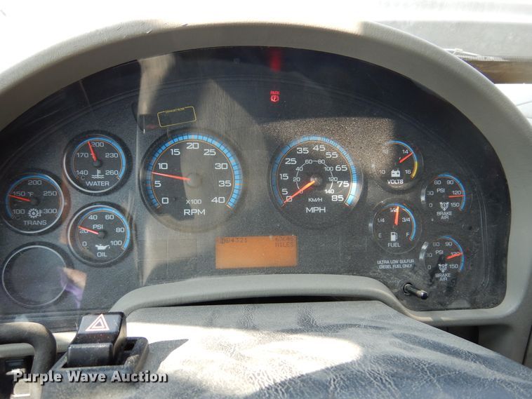 image for item DM5062 2013 International WorkStar 7400  refuse truck