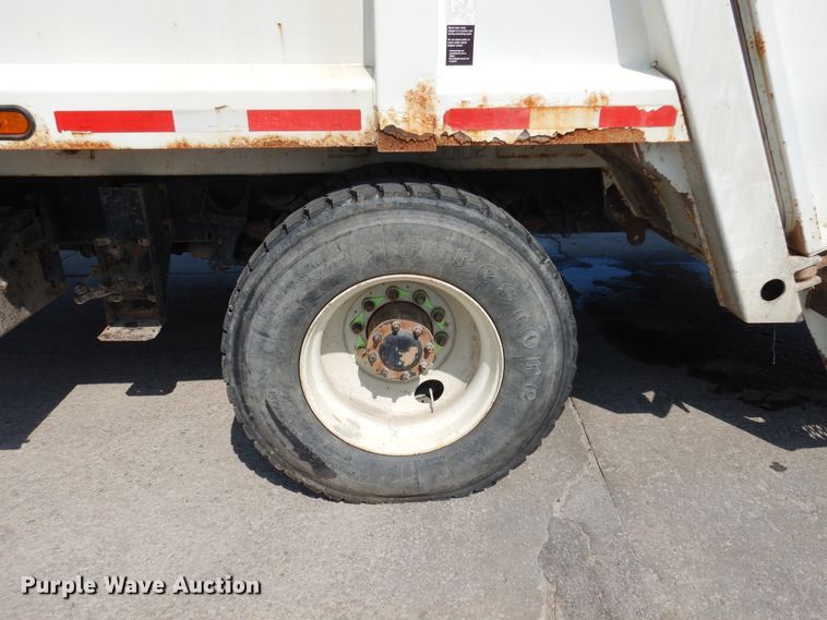 image for item DM5062 2013 International WorkStar 7400  refuse truck