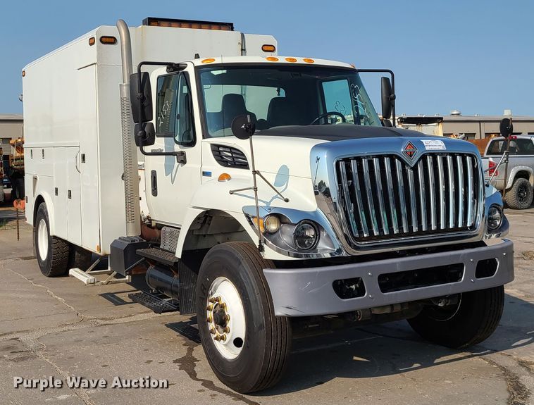 image for item DM5063 2013 International WorkStar 7400  utility / service truck
