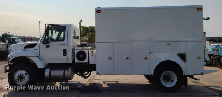 image for item DM5063 2013 International WorkStar 7400  utility / service truck