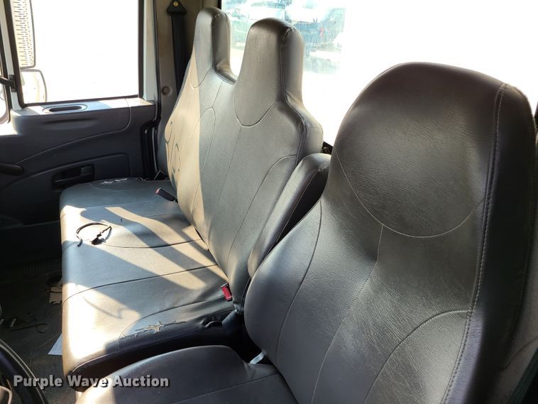 image for item DM5063 2013 International WorkStar 7400  utility / service truck