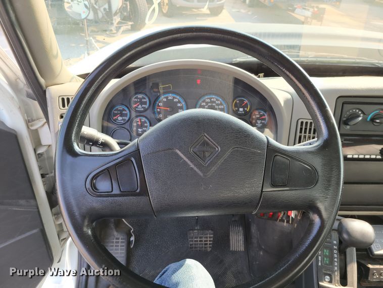 image for item DM5063 2013 International WorkStar 7400  utility / service truck