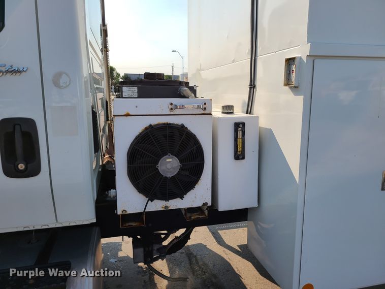 image for item DM5063 2013 International WorkStar 7400  utility / service truck