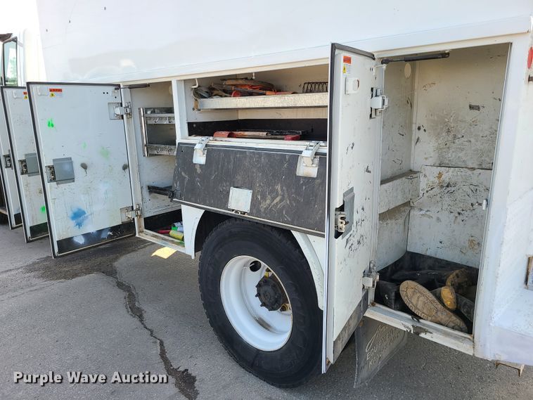 image for item DM5063 2013 International WorkStar 7400  utility / service truck