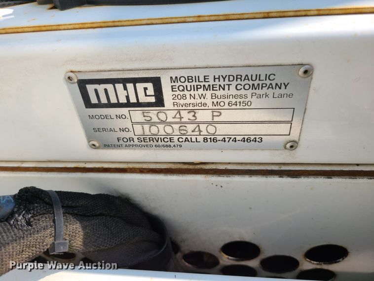 image for item DM5063 2013 International WorkStar 7400  utility / service truck