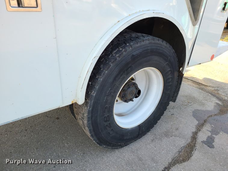 image for item DM5063 2013 International WorkStar 7400  utility / service truck