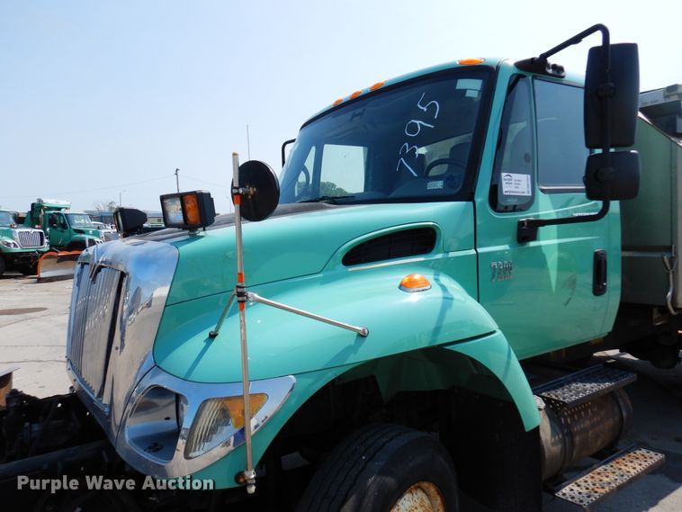 image for item DM5064 2007 International WorkStar 7300  dump truck