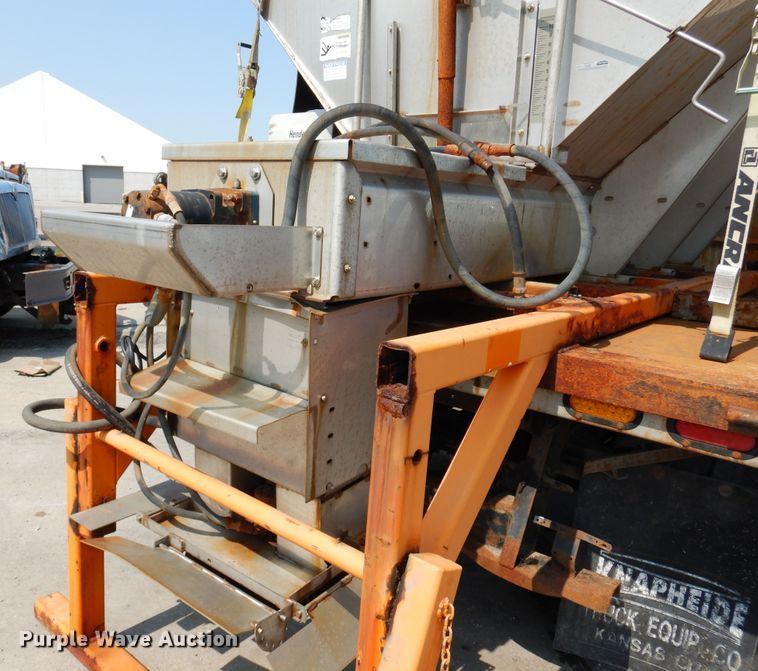 image for item DM5064 2007 International WorkStar 7300  dump truck