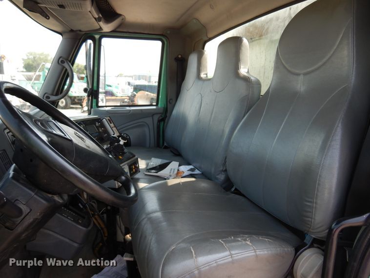 image for item DM5064 2007 International WorkStar 7300  dump truck