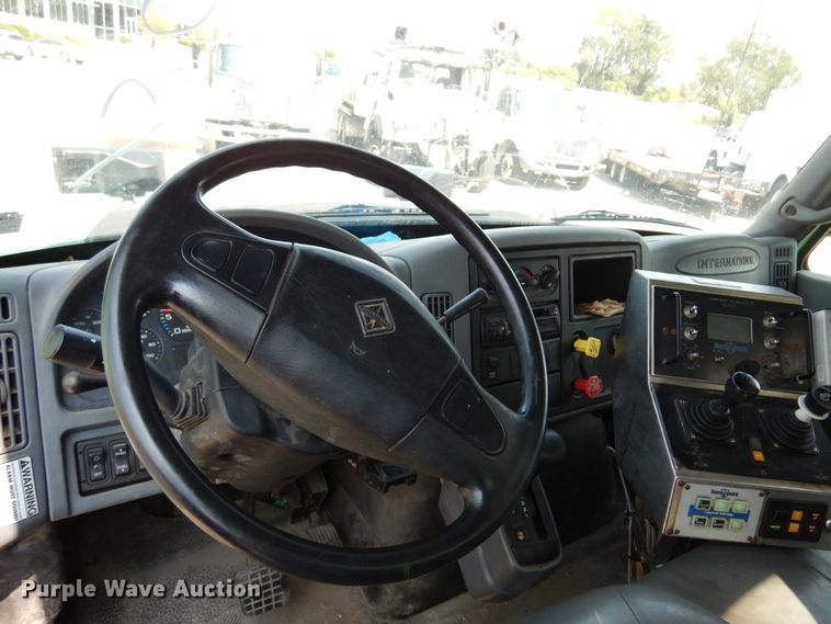 image for item DM5064 2007 International WorkStar 7300  dump truck