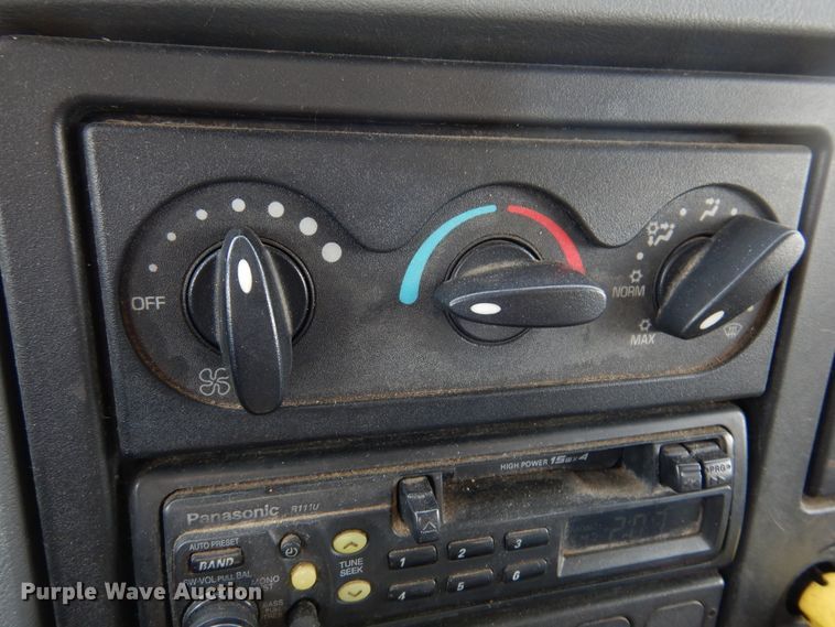 image for item DM5064 2007 International WorkStar 7300  dump truck