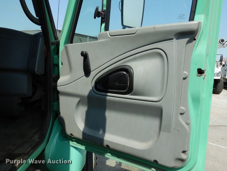 image for item DM5064 2007 International WorkStar 7300  dump truck