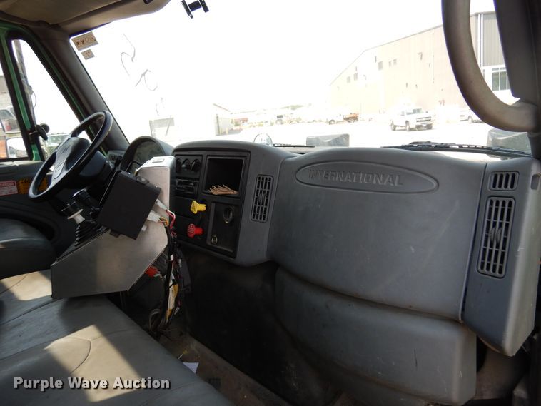 image for item DM5064 2007 International WorkStar 7300  dump truck