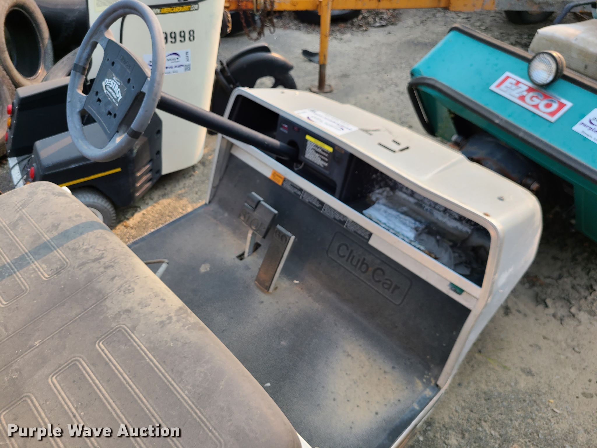 Club Car golf cart in Kansas City, MO Item DI6180 sold Purple Wave