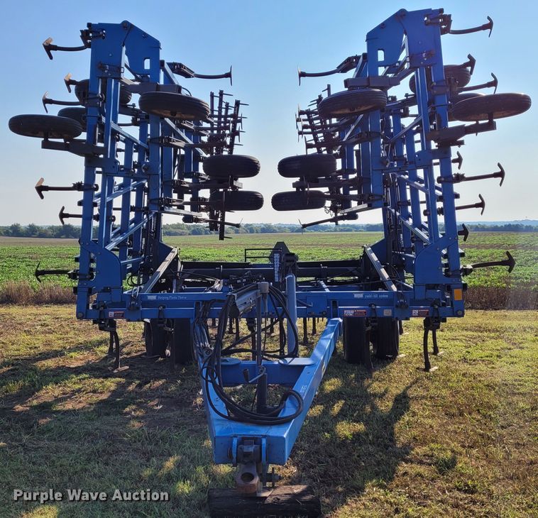 image for item BY9425 DMI Tigermate II  field cultivator