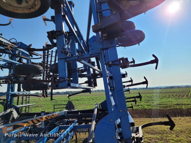 image for item BY9425 DMI Tigermate II  field cultivator